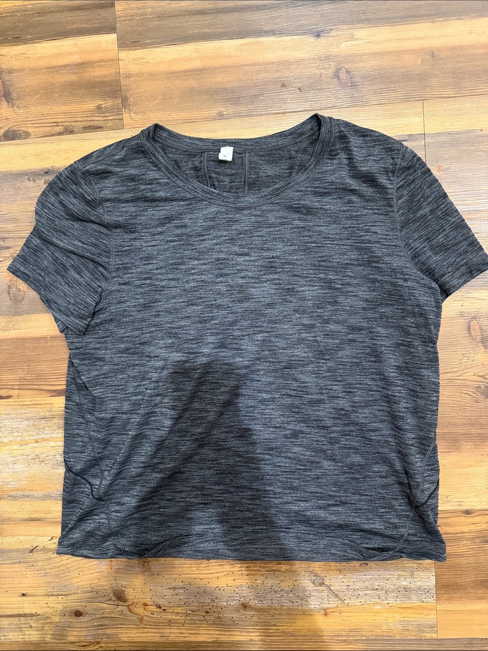 Lululemon short sleeve top size 10